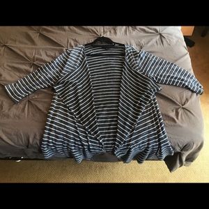 Striped Cardigan 💙🤍